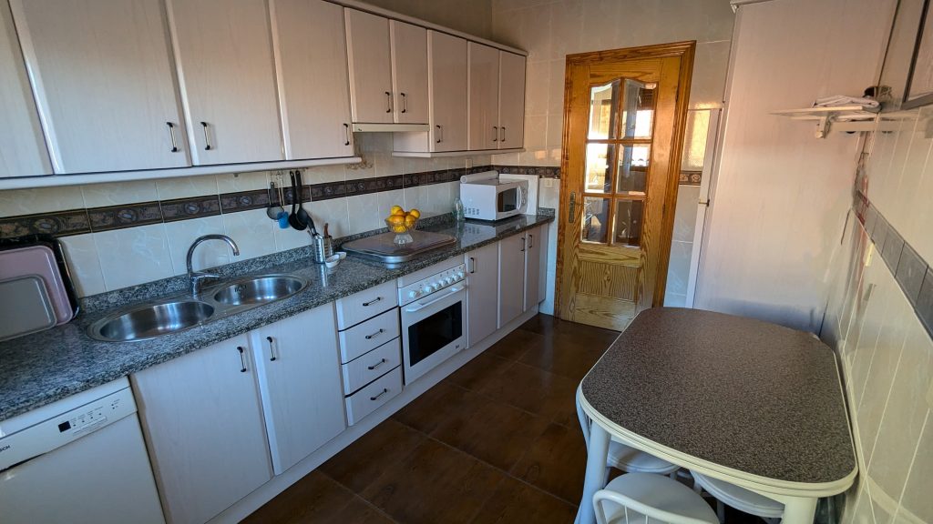 Imagen de cocina completa